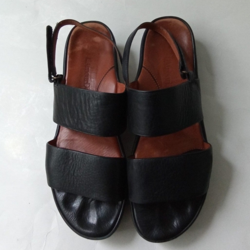 L'Amour des pieds women's sandals Abruzzo black leather size 8M. Gorgeous shoes!